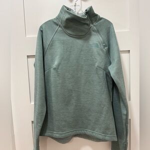 NWT woman North Face sweatshirt in light green, size XS, slim fit.